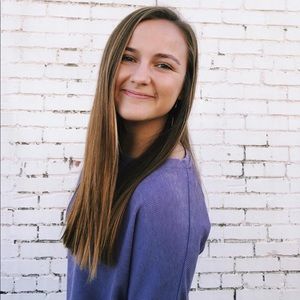 Meet your Posher, Holly